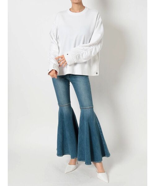 GYDA(ジェイダ)の「sleeveギャザードッキングスウェットTOPS(スウェット・レディース・チャコールグレー/オフホワイト/カーキ・FREE)」の11枚目の写真