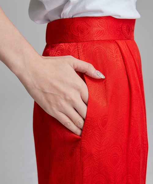 NOISE MAKER(ノイズメーカー)の「Peacock pattern Wide pants/クジャク柄ジャガード織ワイドパンツ(その他パンツ・レディース・ブラック/レッド・36/38)」の17枚目の写真