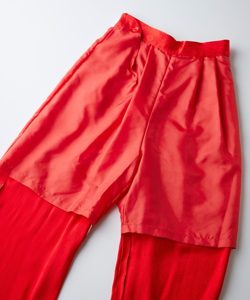 NOISE MAKER(ノイズメーカー)の「Peacock pattern Wide pants/クジャク柄ジャガード織ワイドパンツ(その他パンツ・レディース・ブラック/レッド・36/38)」の14枚目の写真