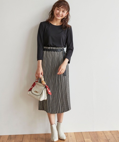 BELLUNA PLUS(ベルーナ)の「ポンチ素材ボーダープルオーバー(七分袖)(Tシャツ/カットソー・レディース・ブラック/ホワイト×ブルー/パープル系その他/オレンジ系その他・MEDIUM/LARGE/X-LARGE)」の15枚目の写真
