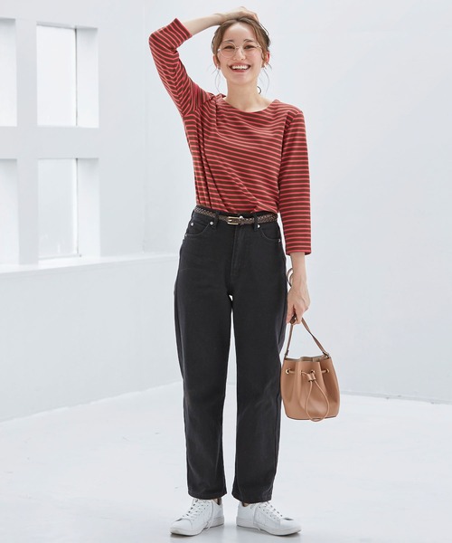 BELLUNA PLUS(ベルーナ)の「ポンチ素材ボーダープルオーバー(七分袖)(Tシャツ/カットソー・レディース・ブラック/ホワイト×ブルー/パープル系その他/オレンジ系その他・MEDIUM/LARGE/X-LARGE)」の21枚目の写真