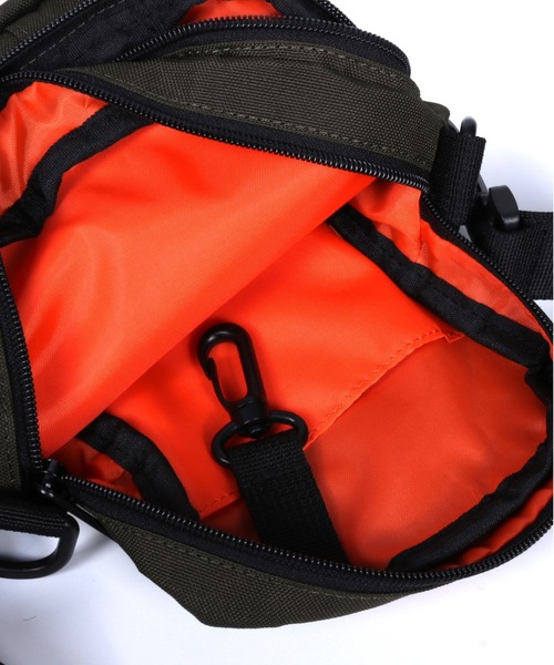 UNIVERSAL OVERALL（ユニバーサルオーバーオール）の「UNIVERSAL OVERALL-2ポケット縦型ショルダー（ショルダーバッグ・メンズ・ベージュ/ブラック/カーキ・FREE）」の22枚目の写真