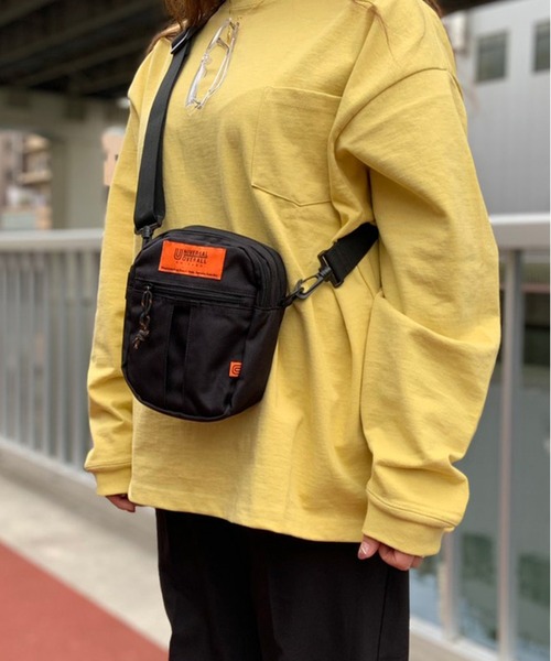 UNIVERSAL OVERALL（ユニバーサルオーバーオール）の「UNIVERSAL OVERALL-2ポケット縦型ショルダー（ショルダーバッグ・メンズ・ベージュ/ブラック/カーキ・FREE）」の15枚目の写真