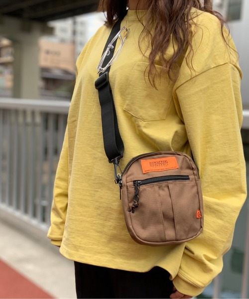 UNIVERSAL OVERALL（ユニバーサルオーバーオール）の「UNIVERSAL OVERALL-2ポケット縦型ショルダー（ショルダーバッグ・メンズ・ベージュ/ブラック/カーキ・FREE）」の9枚目の写真