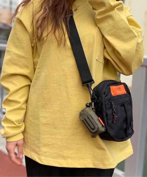 UNIVERSAL OVERALL（ユニバーサルオーバーオール）の「UNIVERSAL OVERALL-2ポケット縦型ショルダー（ショルダーバッグ・メンズ・ベージュ/ブラック/カーキ・FREE）」の20枚目の写真