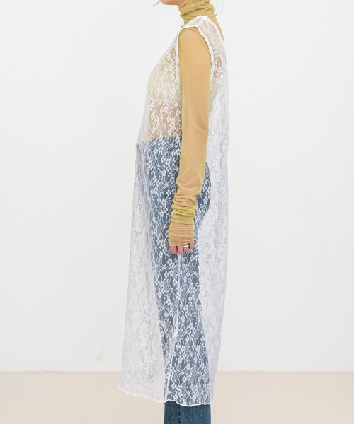 UNE MANSION（ユヌマンション）の「Ⅴネックレースシースルーノースリーブロングワンピース（ワンピース・レディース・ブラック/アイボリー・FREE）」の19枚目の写真