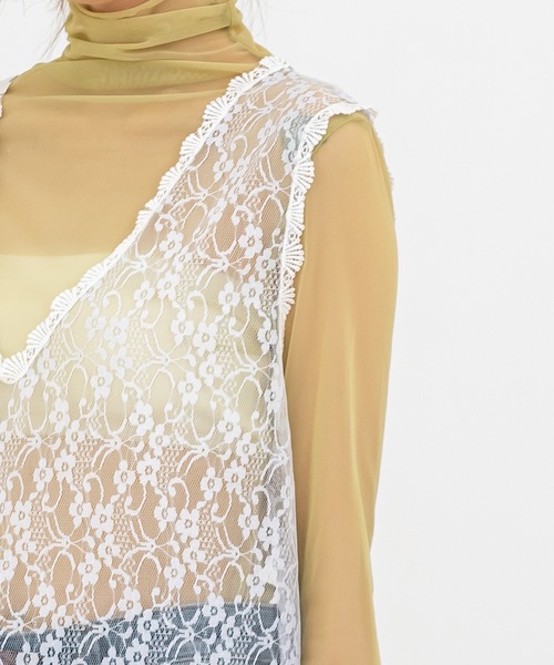 UNE MANSION（ユヌマンション）の「Ⅴネックレースシースルーノースリーブロングワンピース（ワンピース・レディース・ブラック/アイボリー・FREE）」の13枚目の写真