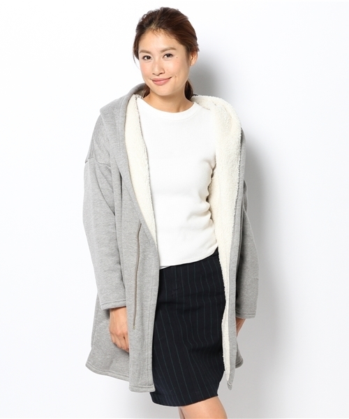 DISCOAT（ディスコート）の「【Discoat】裏ボアビッグフードパーカー（パーカー・レディース・クリーム/グレー/ネイビー・ﾌﾘ-）」の2枚目の写真