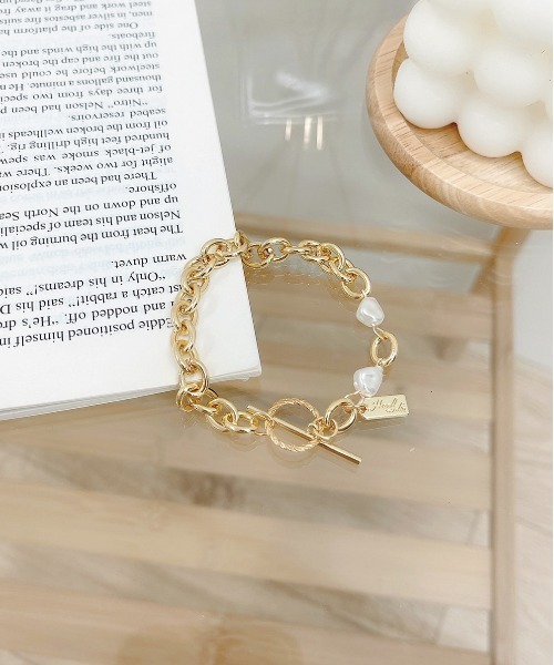 apres jour（アプレジュール）の「【apres jour×ARIAZ】パールチェーンブレスレット（ブレスレット・レディース・ゴールド・FREE）」の2枚目の写真