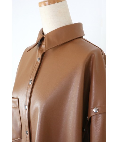 AULA AILA(アウラアイラ)の「オーバーサイズシャツ(シャツ/ブラウス・レディース・ブラック/ベージュ/グリーン/ライトベージュ・0)」の14枚目の写真