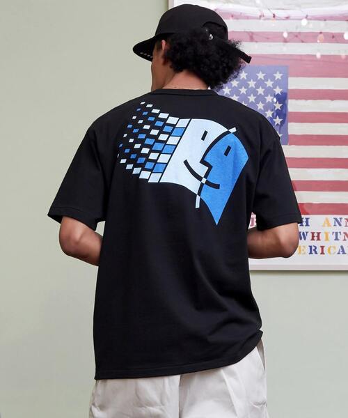 UNPERFECT（アンパーフェクト）の「[WEB限定]UNPERFECT SOVIETSコラボ　グラフィック TEE（Tシャツ/カットソー・メンズ・ホワイト/ブラック・4/3）」の6枚目の写真