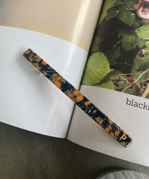 THEATRE PRODUCTS(シアタープロダクツ)の「STICK BALLETTA(バレッタ/ヘアクリップ・レディース・ブルー/ピンク/ブラック/オレンジ・FREE)」の4枚目の写真