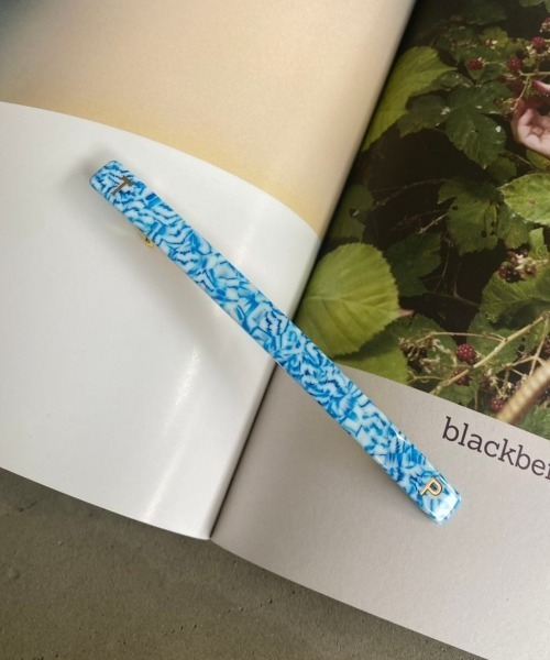 THEATRE PRODUCTS(シアタープロダクツ)の「STICK BALLETTA(バレッタ/ヘアクリップ・レディース・ブルー/ピンク/ブラック/オレンジ・FREE)」の9枚目の写真