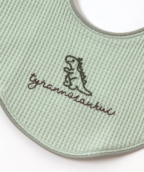 apres les cours（アプレレクール）の「きょうりゅう刺繍スタイ（スタイ/よだれかけ・キッズ・ベージュ/サックスブルー/エメラルド・90）」の4枚目の写真