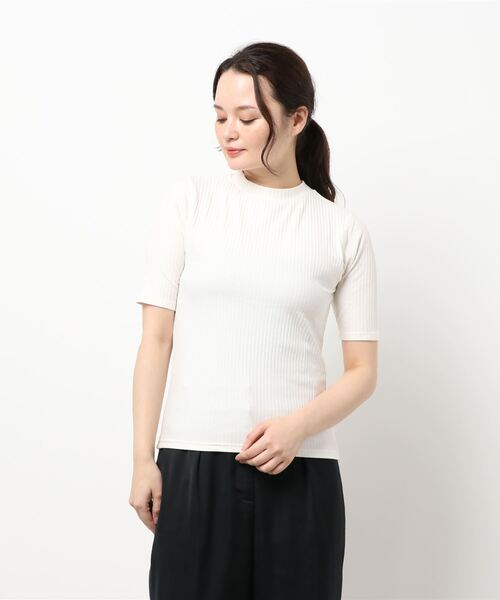 koe（コエ）の「リブ5分袖プルオーバー＊（Tシャツ/カットソー・レディース・ベージュ/ブルー/グリーン/ブラック/アイボリー・L/M）」の2枚目の写真