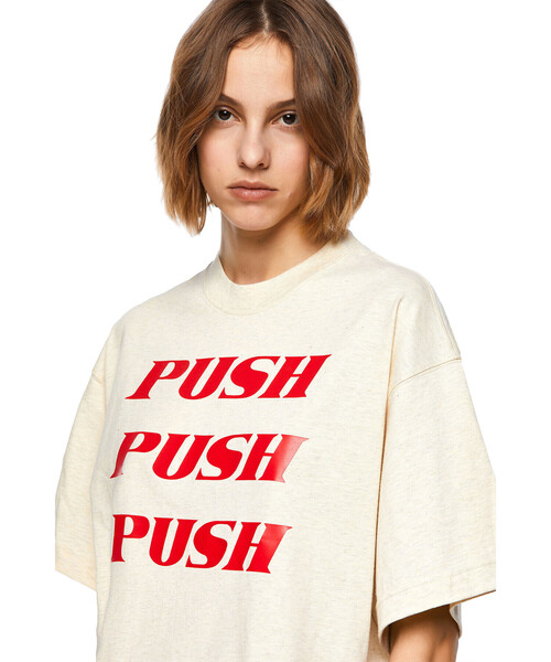 DIESEL（ディーゼル）の「レディース サステナブル Tシャツ プリント ドロップショルダー（Tシャツ/カットソー・レディース・ホワイト/ブラック/オフホワイト・SMALL/MEDIUM/X-SMALL）」の4枚目の写真