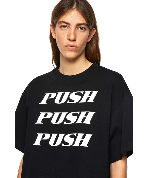 DIESEL（ディーゼル）の「レディース サステナブル Tシャツ プリント ドロップショルダー（Tシャツ/カットソー・レディース・ホワイト/ブラック/オフホワイト・SMALL/MEDIUM/X-SMALL）」の9枚目の写真