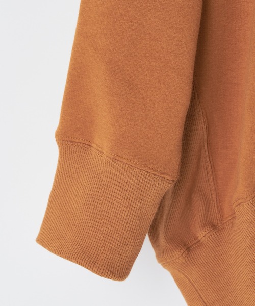 CIAOPANIC（チャオパニック）の「ハイネックビッグスウェット（スウェット・レディース・ブラック/キャメル/インディゴブルー/アイボリー・FREE）」の7枚目の写真