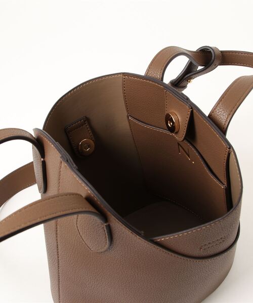 N.（N. Natural Beauty Basic）（エヌエヌナチュラルビューティーベーシック）の「2Wayバケツショルダーバッグ（トートバッグ・レディース・ホワイト/ベージュ・ﾌﾘ-）」の12枚目の写真