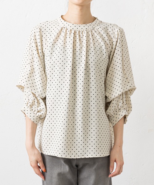 prose verse（プロズヴェール）の「無地×ドット袖2WAYブラウス（シャツ/ブラウス・レディース・オフホワイト/ブラック/ブラウン/ベージュ・MEDIUM）」の20枚目の写真