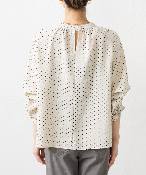 prose verse（プロズヴェール）の「無地×ドット袖2WAYブラウス（シャツ/ブラウス・レディース・オフホワイト/ブラック/ブラウン/ベージュ・MEDIUM）」の12枚目の写真
