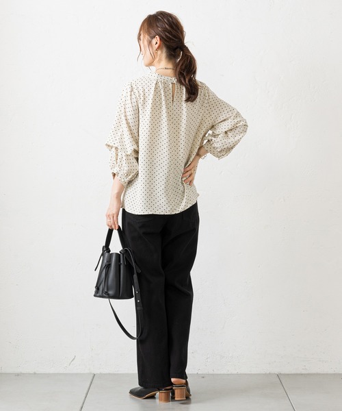 prose verse（プロズヴェール）の「無地×ドット袖2WAYブラウス（シャツ/ブラウス・レディース・オフホワイト/ブラック/ブラウン/ベージュ・MEDIUM）」の5枚目の写真
