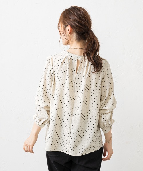 prose verse（プロズヴェール）の「無地×ドット袖2WAYブラウス（シャツ/ブラウス・レディース・オフホワイト/ブラック/ブラウン/ベージュ・MEDIUM）」の14枚目の写真
