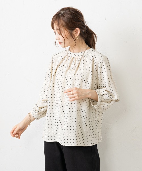 prose verse（プロズヴェール）の「無地×ドット袖2WAYブラウス（シャツ/ブラウス・レディース・オフホワイト/ブラック/ブラウン/ベージュ・MEDIUM）」の6枚目の写真