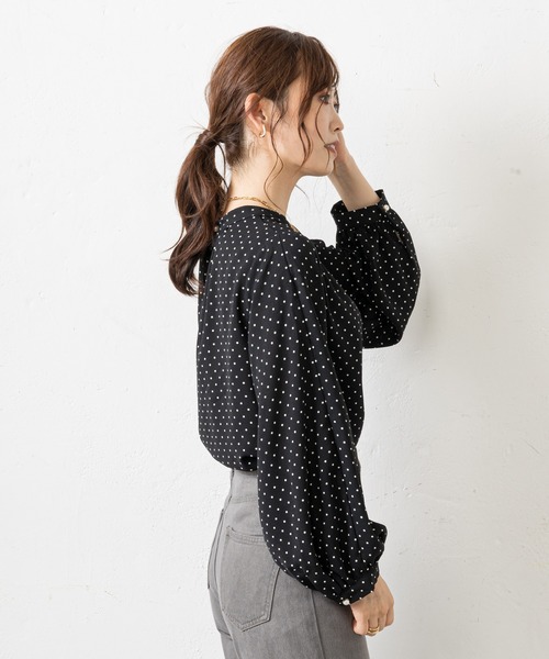 prose verse（プロズヴェール）の「無地×ドット袖2WAYブラウス（シャツ/ブラウス・レディース・オフホワイト/ブラック/ブラウン/ベージュ・MEDIUM）」の16枚目の写真