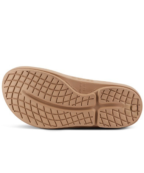 OOFOS（ウーフォス）の「OOFOS/ウーフォス　OOriginal（サンダル・メンズ・モカ/ベージュ/グリーン/ブラック/ホワイト/ラベンダー/その他・26/27/28/23/24/25）」の10枚目の写真