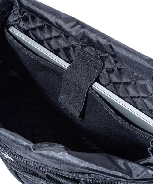 NEW ERA（ニューエラ）の「NEW ERA/ニューエラ トートバッグ 22L ブラック 11404124（トートバッグ・メンズ・ブラック・FREE）」の14枚目の写真