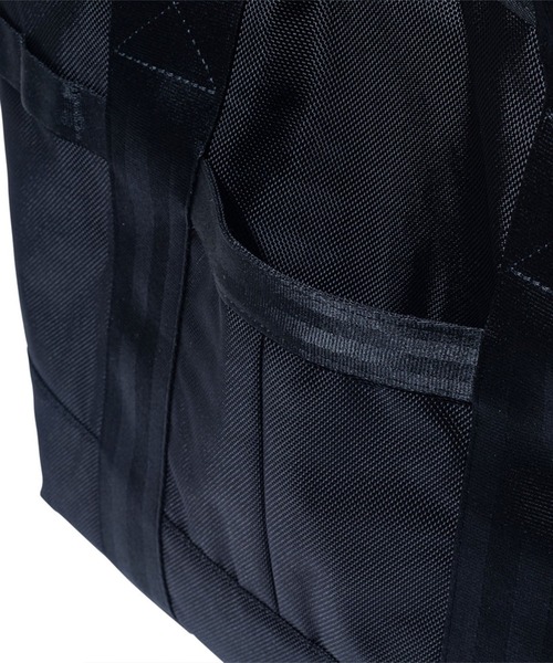 NEW ERA（ニューエラ）の「NEW ERA/ニューエラ トートバッグ 22L ブラック 11404124（トートバッグ・メンズ・ブラック・FREE）」の18枚目の写真