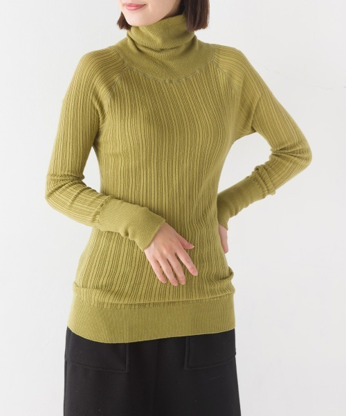 OMNES（オムネス）の「ランダムテレコニット タートルネック（ニット/セーター・レディース・グレー系その他/チャコール/アイボリー/ブラック/グレー/オートミール/ブラック系その他/ホワイト系その他/グレイッシュベージュ/グリーン系その他・FREE）」の10枚目の写真