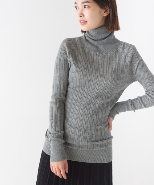 OMNES（オムネス）の「ランダムテレコニット タートルネック（ニット/セーター・レディース・グレー系その他/チャコール/アイボリー/ブラック/グレー/オートミール/ブラック系その他/ホワイト系その他/グレイッシュベージュ/グリーン系その他・FREE）」の5枚目の写真