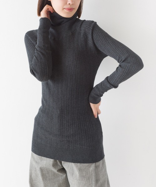 OMNES（オムネス）の「ランダムテレコニット タートルネック（ニット/セーター・レディース・グレー系その他/チャコール/アイボリー/ブラック/グレー/オートミール/ブラック系その他/ホワイト系その他/グレイッシュベージュ/グリーン系その他・FREE）」の15枚目の写真