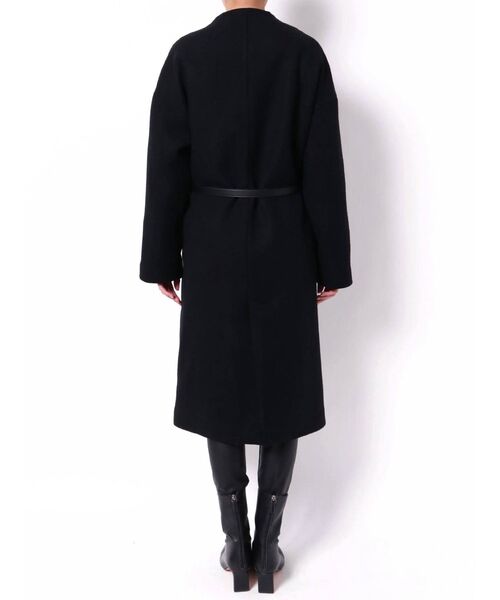 ELENDEEK（エレンディーク）の「クルーネックコクーンコート（ノーカラーコート・レディース・ブラック/ライトブルー/ベージュ/カーキ・01/02）」の11枚目の写真