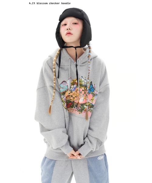 FEVERTIME（フィーバータイム）の「『FEVERTIME/フィーバータイム』21 blossom Checker HOODIE/ブロッサム チェッカー フーディー 長袖 プルオーバーパーカー（パーカー・レディース・グレー/ブラック・M）」の5枚目の写真