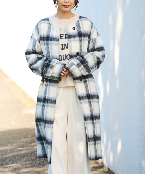 BONbazaar（ボンバザール）の「★OT★《素材感が魅力》スライバービッグチェックコート（ノーカラーコート・レディース・ホワイト系その他/オレンジ系その他・FREE）」の10枚目の写真