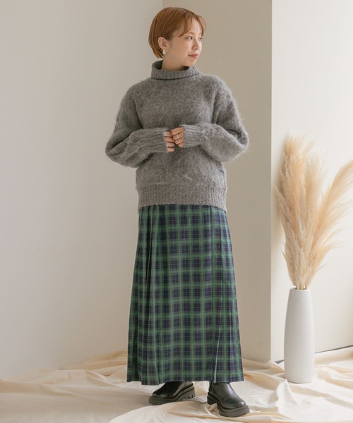 ITEMS URBANRESEARCH(アイテムズ アーバンリサーチ)の「ウールミックスタートルネックニット(ニット/セーター・レディース・ベージュ/チャコールグレー/グリーン・FREE)」の12枚目の写真