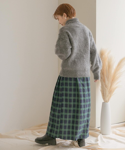 ITEMS URBANRESEARCH(アイテムズ アーバンリサーチ)の「ウールミックスタートルネックニット(ニット/セーター・レディース・ベージュ/チャコールグレー/グリーン・FREE)」の13枚目の写真