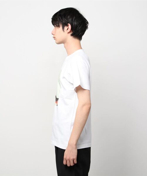 WEGO GRAPHICS（ウィゴーグラフィックス）の「WEGO/放課後アート部Tシャツ わ胡（Tシャツ/カットソー・メンズ・ホワイト/ライトピンク・MEDIUM/LARGE/X-LARGE）」の3枚目の写真