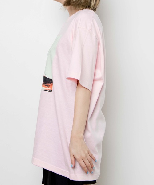 WEGO GRAPHICS（ウィゴーグラフィックス）の「WEGO/放課後アート部Tシャツ わ胡（Tシャツ/カットソー・メンズ・ホワイト/ライトピンク・MEDIUM/LARGE/X-LARGE）」の21枚目の写真