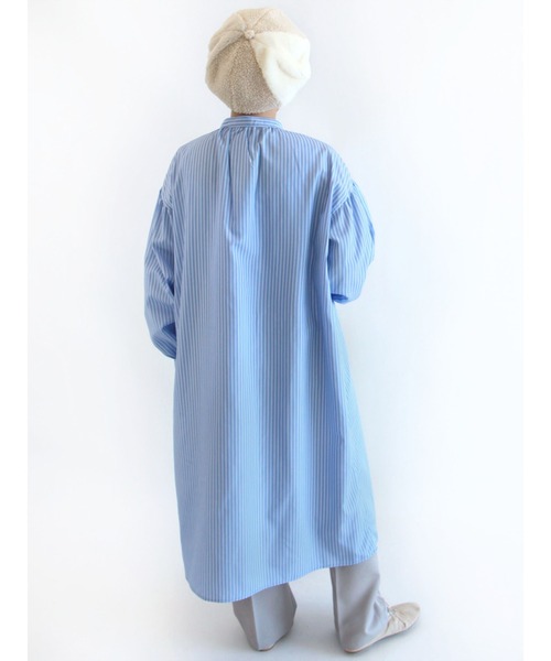 ehka sopo(エヘカソポ)の「無地/ストライプギャザーシャツワンピース(シャツワンピース・レディース・ブラック/オフホワイト/サックスブルー・フリ-)」の13枚目の写真