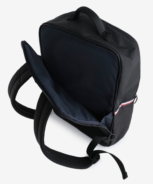 TOMMY HILFIGER（トミーヒルフィガー）の「スクエアバックパック（バックパック/リュック・メンズ・ブラック/ネイビー・FREE）」の9枚目の写真