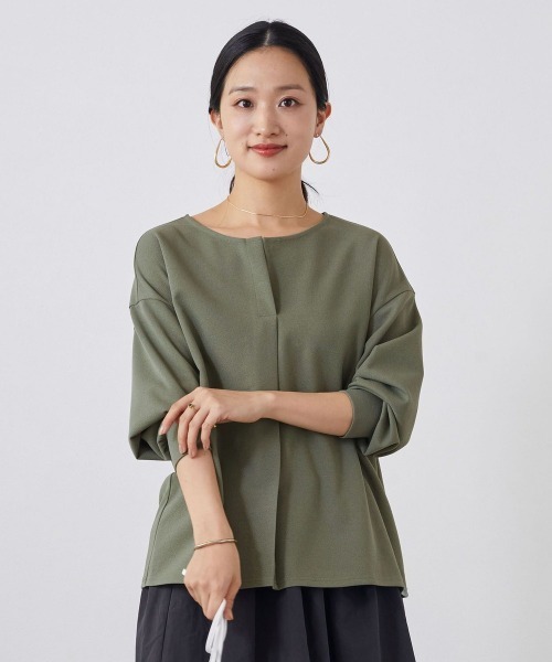 NICOLE white(ニコルホワイト)の「スキッパーTEE カットブラウス(Tシャツ/カットソー・レディース・ネイビー/オフホワイト/グリーン・FREE)」の2枚目の写真