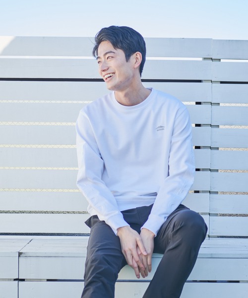 OUTDOOR PRODUCTS APPAREL（アウトドアプロダクツアパレル）の「防シワ　UVカット　ポンチ素材袖エンボスロゴスウェットトレーナー　イージーケア商材　ワンポイントブランドロゴ（スウェット・メンズ・ブラック/カーキ/ホワイト・LARGE/X-LARGE/MEDIUM）」の14枚目の写真