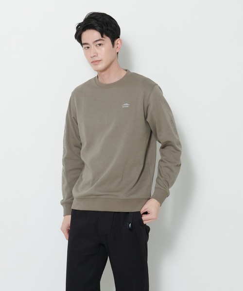 OUTDOOR PRODUCTS APPAREL（アウトドアプロダクツアパレル）の「防シワ　UVカット　ポンチ素材袖エンボスロゴスウェットトレーナー　イージーケア商材　ワンポイントブランドロゴ（スウェット・メンズ・ブラック/カーキ/ホワイト・LARGE/X-LARGE/MEDIUM）」の12枚目の写真