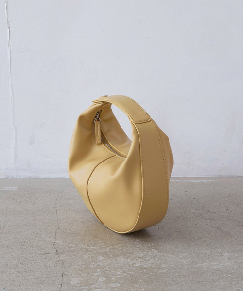 フェイクレザーラウンドミニバッグ