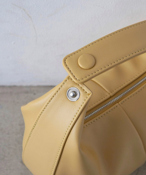 フェイクレザーラウンドミニバッグ