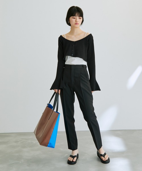 ADAM ET ROPE'(アダムエロペ)の「ボリュームソールトングサンダル(サンダル・レディース・キナリ/ブラック・24.5cm/23.5cm/24.0cm/23.0cm)」の6枚目の写真